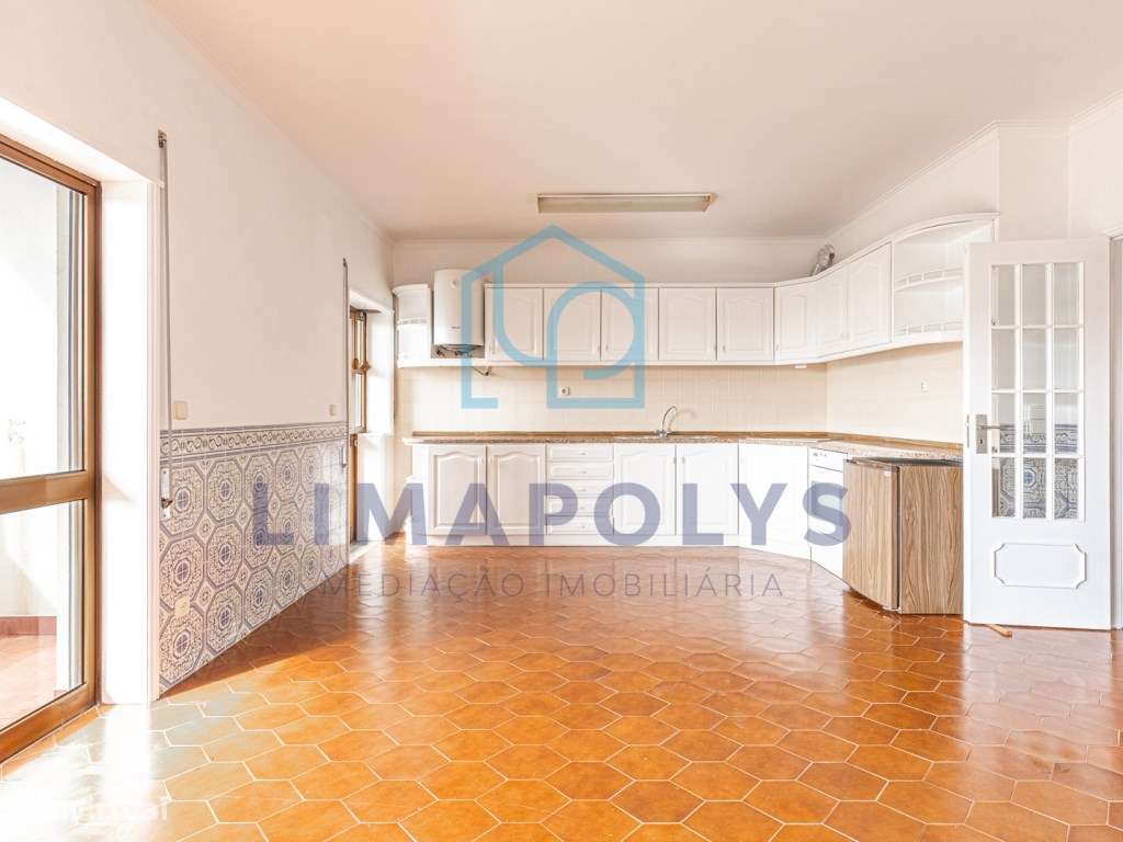 Apartamento T1 com terraço privado e vista de mar - Grande imagem: 2/14