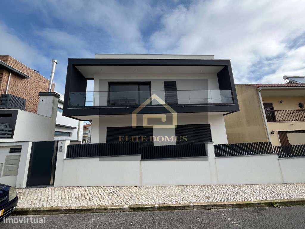 Linda moradia com Piscina Famões! - Grande imagem: 4/60