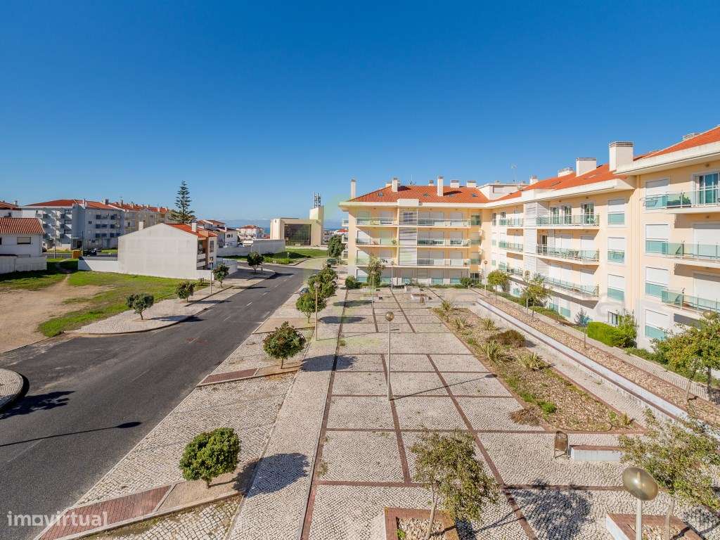 Apartamento T2 no Centro com boas áreas e excelente localização-32