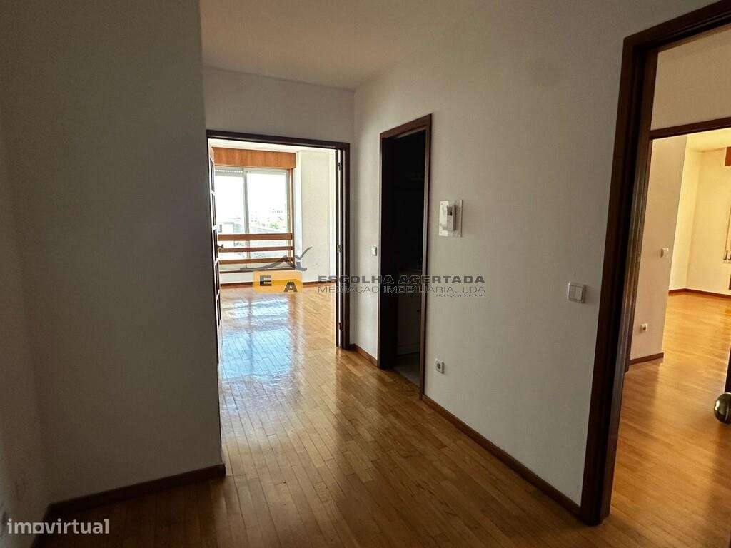 Apartamento T2 no Edifício Do Lago-10