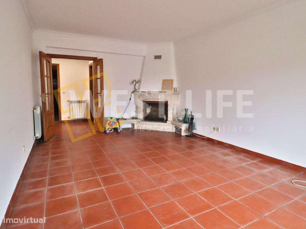 Exclusivo WEST LIFE - Apartamento T2 com suite a 500 metros da prai... - Grande imagem: 2/22