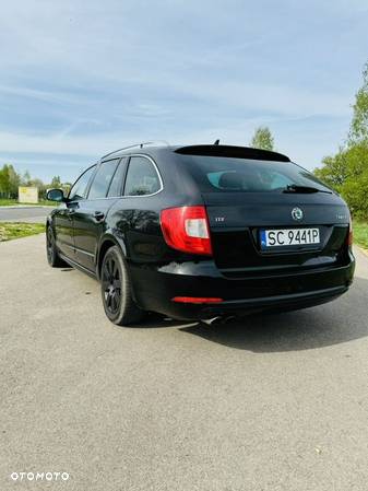 Skoda Superb 2.0 TDI Ambition - 8