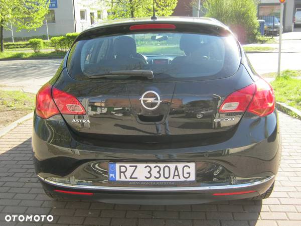 Opel Astra IV 1.4 T Energy EU6 - 14