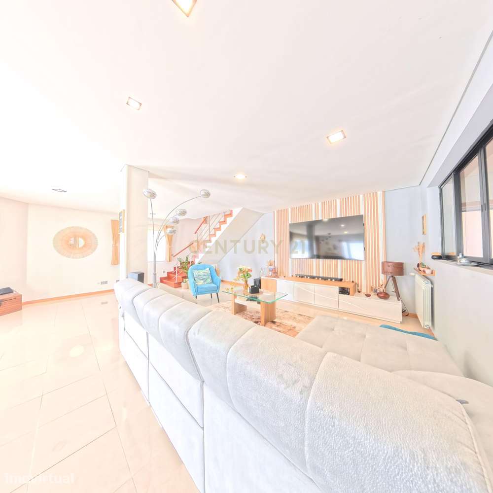 Moradia T4 em Esposende com Jardim e Garagem-7