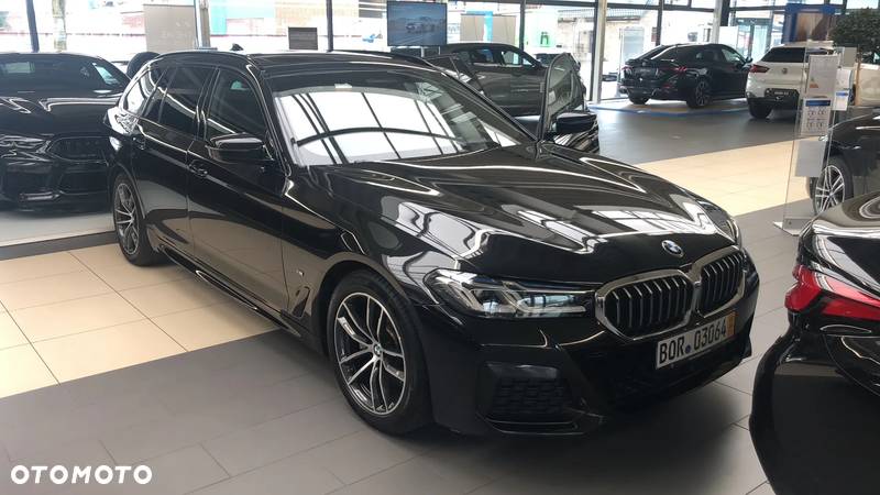 BMW Seria 5 520d Touring M Sport Edition - 1