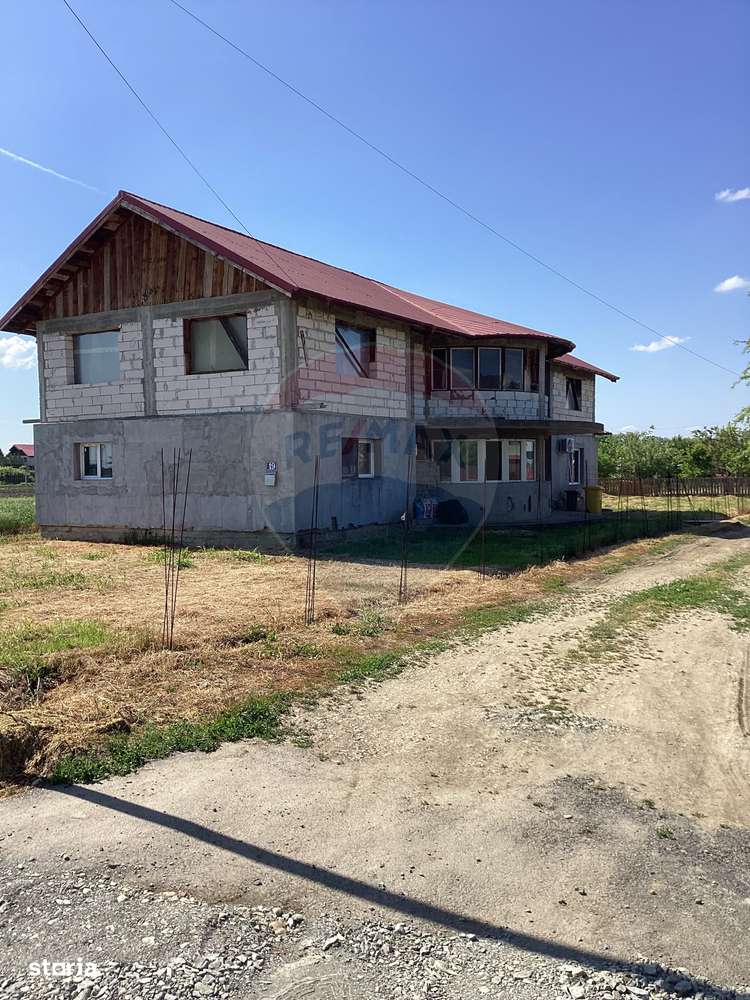 Vilă în Țegheș, com. Domnești (IF), regim P+1, acces rapid București-9