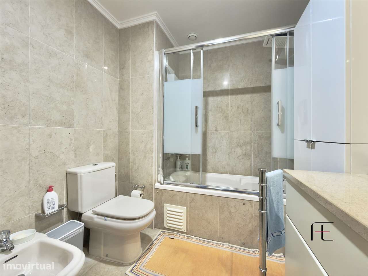 Apartamento T3 na Quinta das Corgas – Santo Ovídeo-22