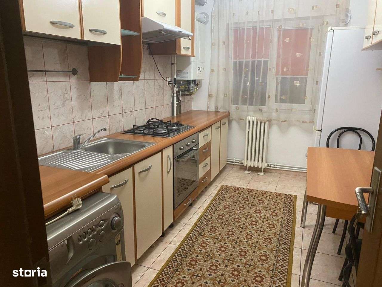 Ultracentral Târgoviște, închiriere apartament 3 camere - Imagine principală: 2/14
