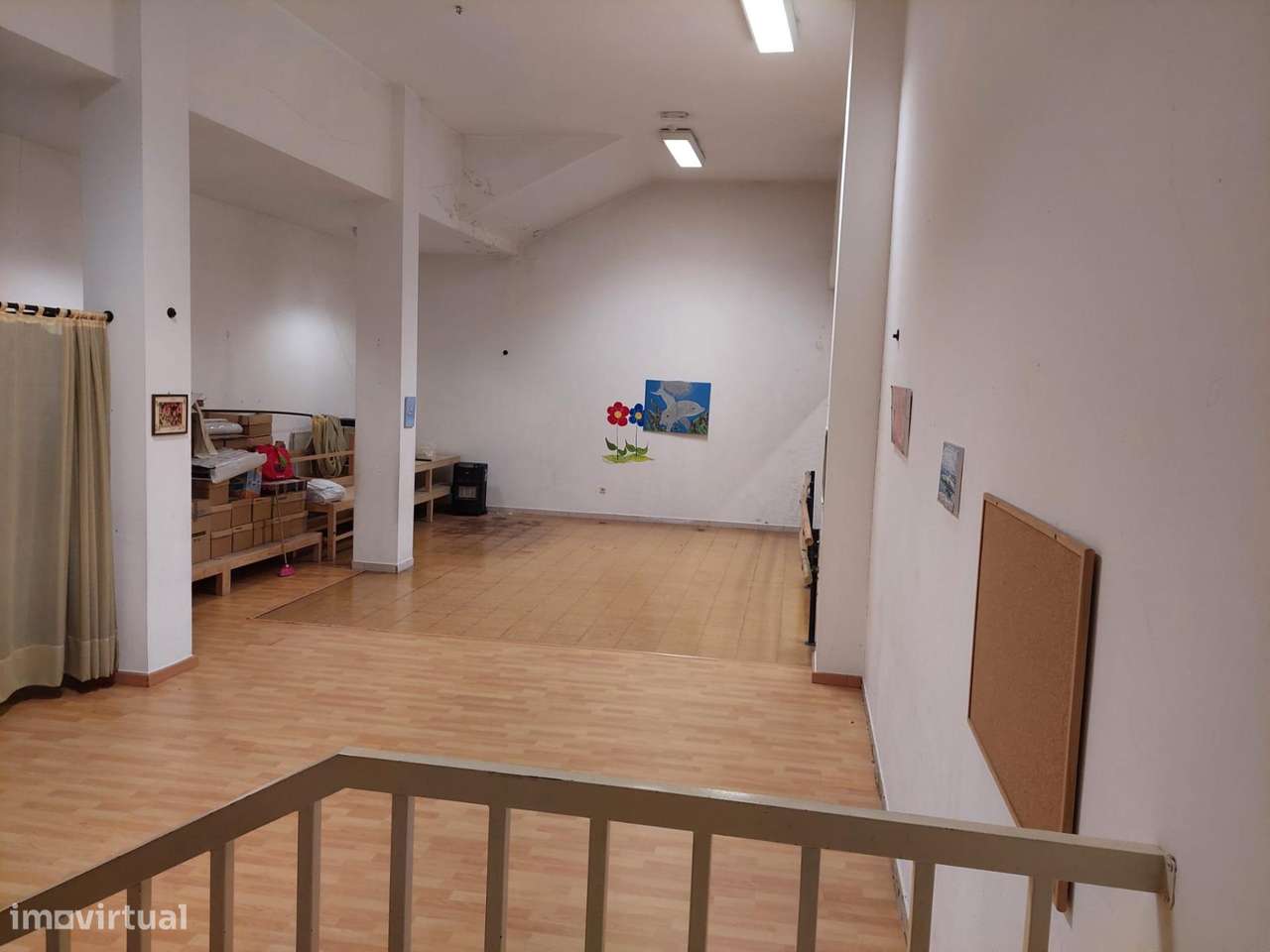 Espaço Comercial com 2 pisos para venda em Lordelo , Paredes-15