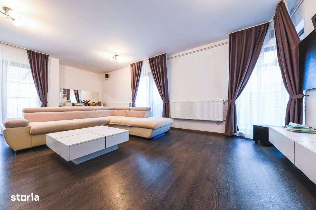 Casa individuala cu 5 camere, 4 dormitoare, 236 mp, dressing, - Imagine principală: 1/19