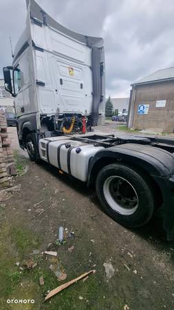 Mercedes-Benz Actros - 5