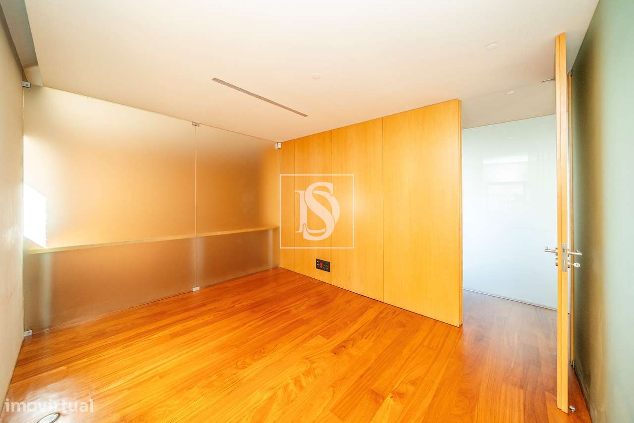 Loja 141m2 na Praça da Justiça, em frente ao Tribunal, Braga-18