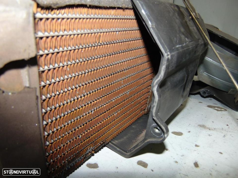Mazda 818 radiador chaufagem - 5