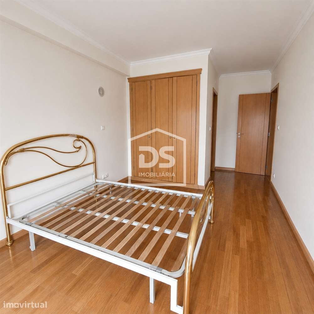 Apartamento T4 Venda em Odivelas,Odivelas-17