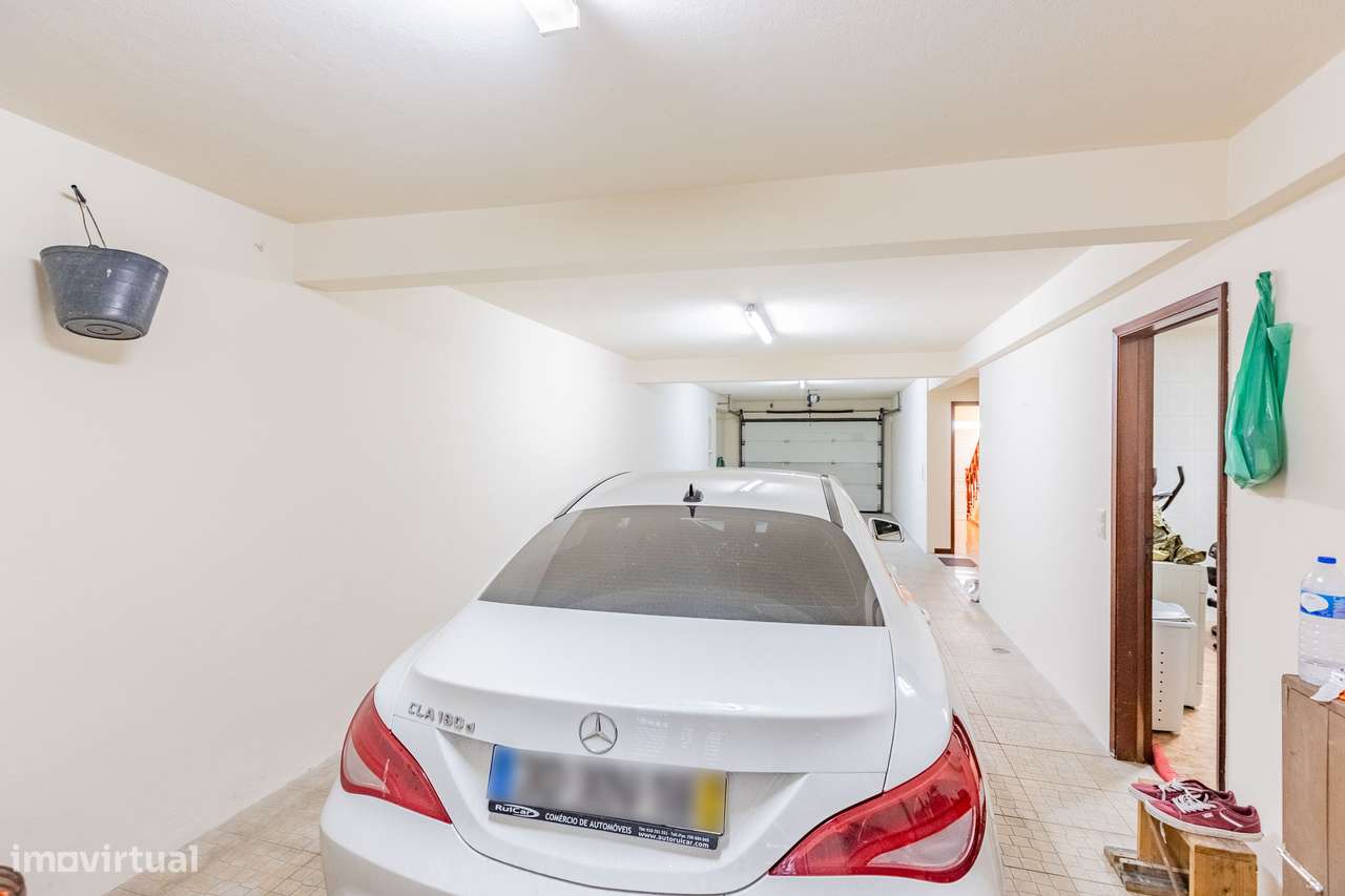 Moradia T4 - Santa Cruz, Lagoa - Grande imagem: 5/38