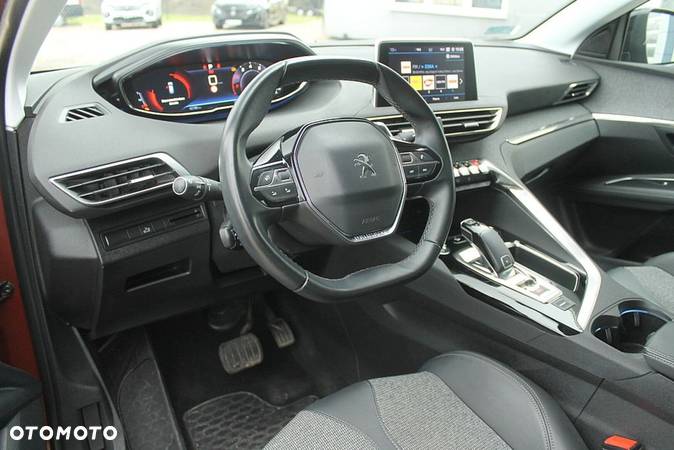 Peugeot 3008 1.2 PureTech Allure S&S EAT8 - 4