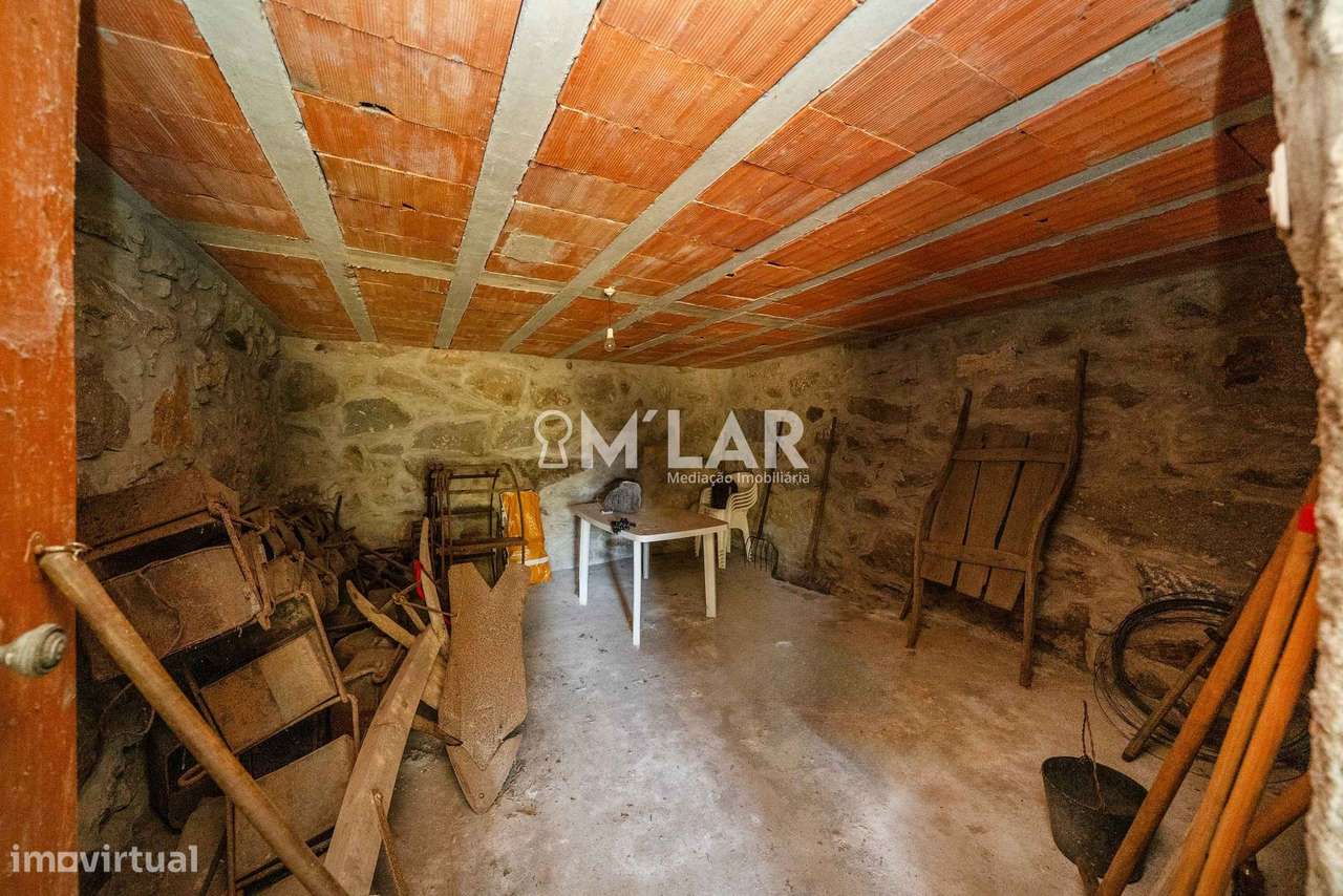 Quinta com moradia T3, em Pedralva - Braga-37