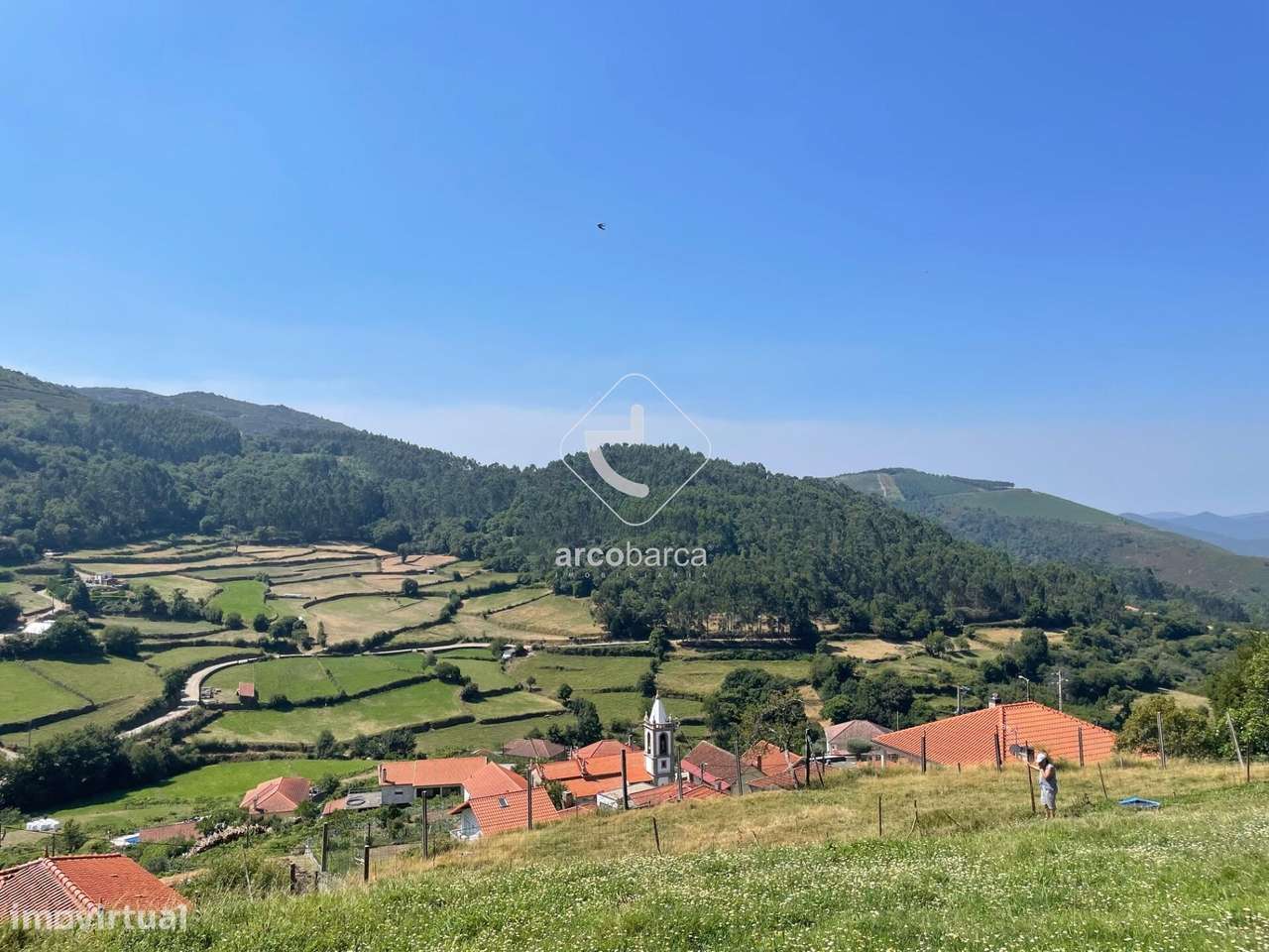 Propriedade com moradia recuperar, 4.700m2 de terreno, vistas excelent-20