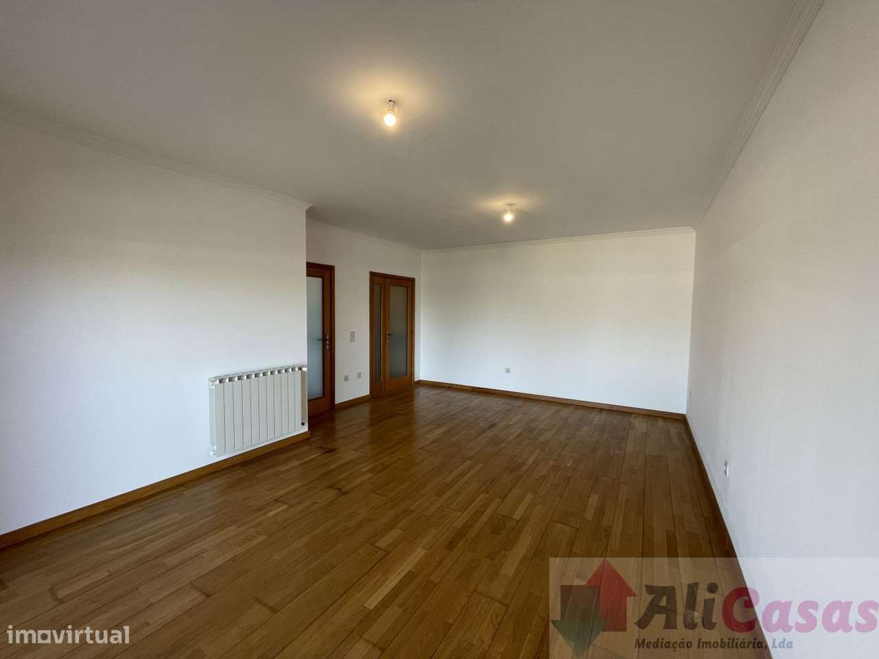 **Excelente Apartamento T2 C/Ampla varanda em Localização Privilegia-3