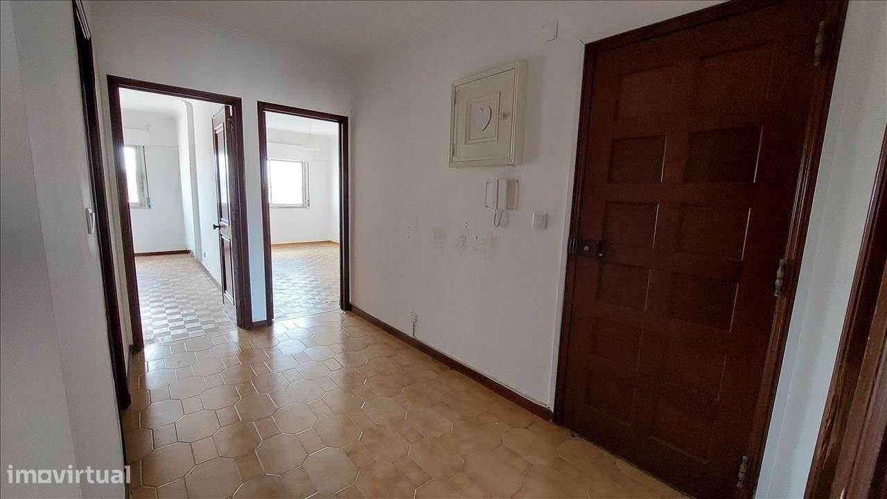 Apartamento T2 em Queluz - Grande imagem: 2/15