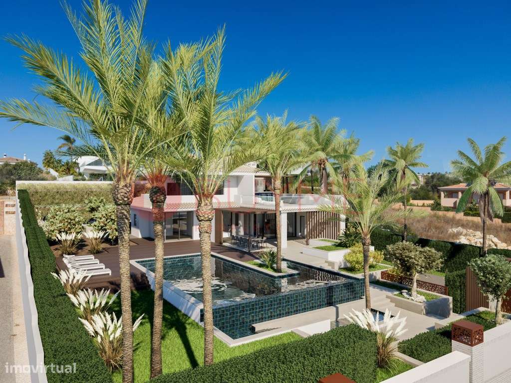 Lote com projeto aprovado para moradia T4 de luxo em Lagos - Grande imagem: 3/57
