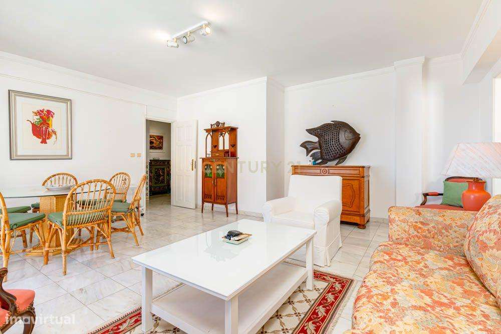 Apartamento T1 no Centro Histórico de Cascais com Vista Mar-11