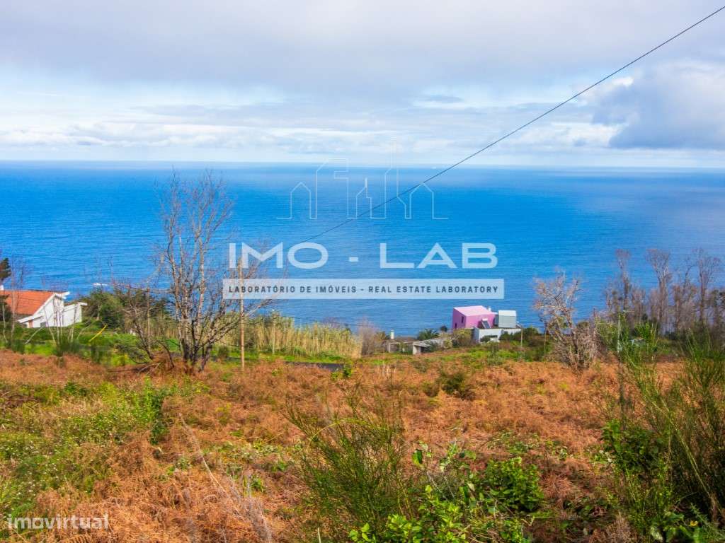 Terreno com 340m2 - Estrada Regional - Porto Moniz - Grande imagem: 5/7