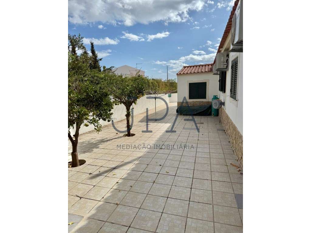 Moradia Isolada V4 +1 com Piscina e Garagem,Quinta do Sobral-29
