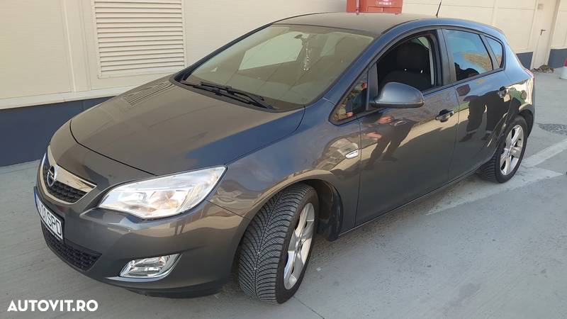 Opel Astra 2.0 CDTI DPF Edition - 11