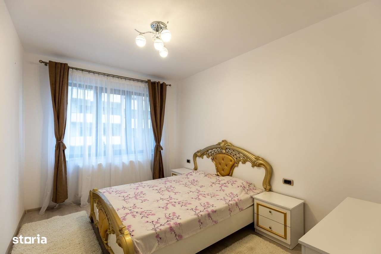 Coresi-Isaran apartament foarte spatios, 2 bai - Imagine principală: 4/12