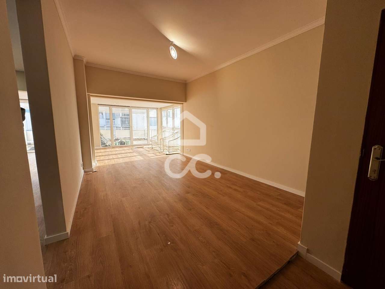 Apartamento T3 com terraço - Odivelas-7