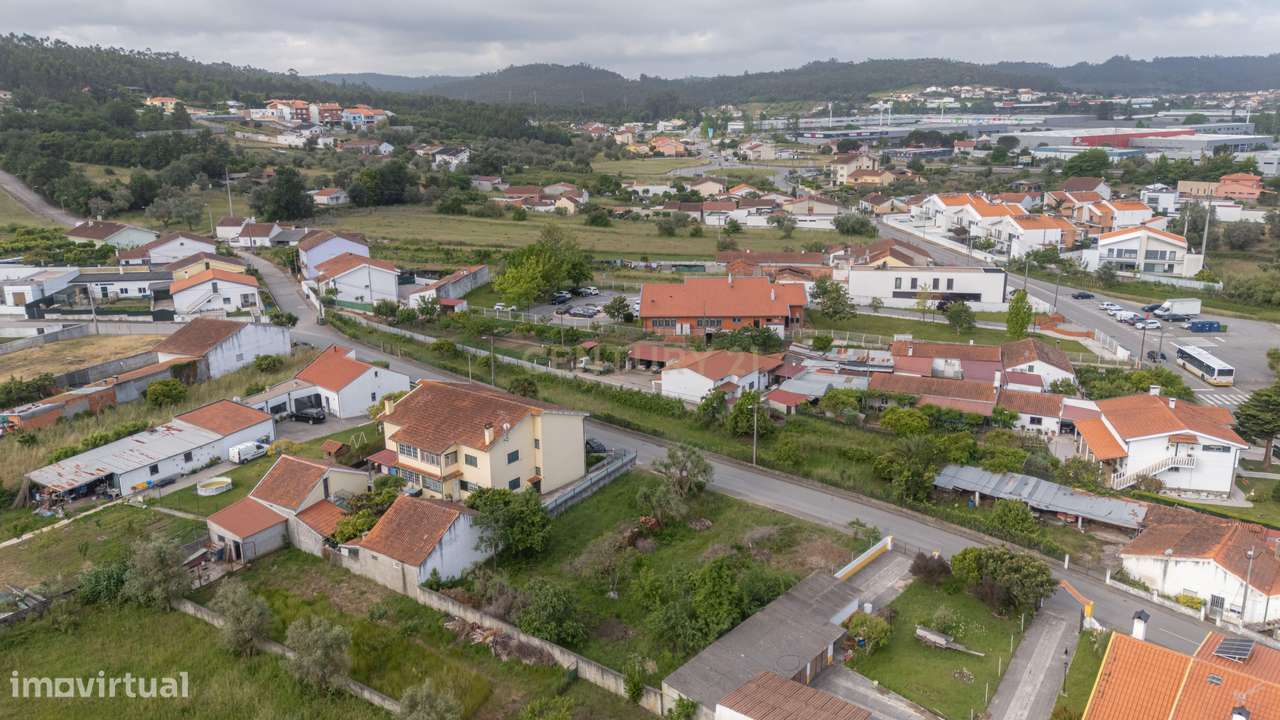 Encantador Terreno em Taveiro, Junto ao Retail Parque Taveiro, Coimbra-3