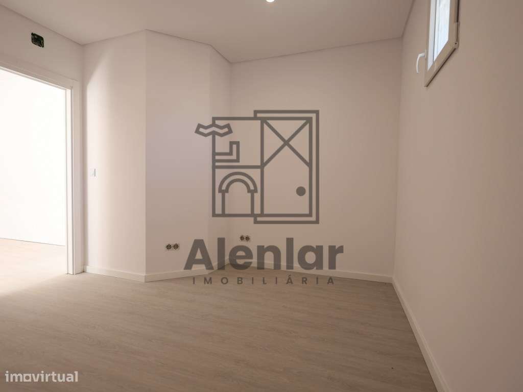 MORADIA NOVA a 10 minutos de ALENQUER-15