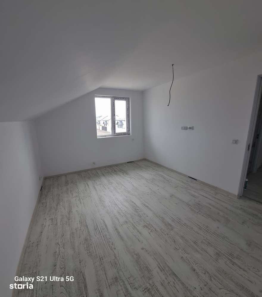 Vila P+M 5 camere//teren 350mp//utilitati Varteju-Magurele-5