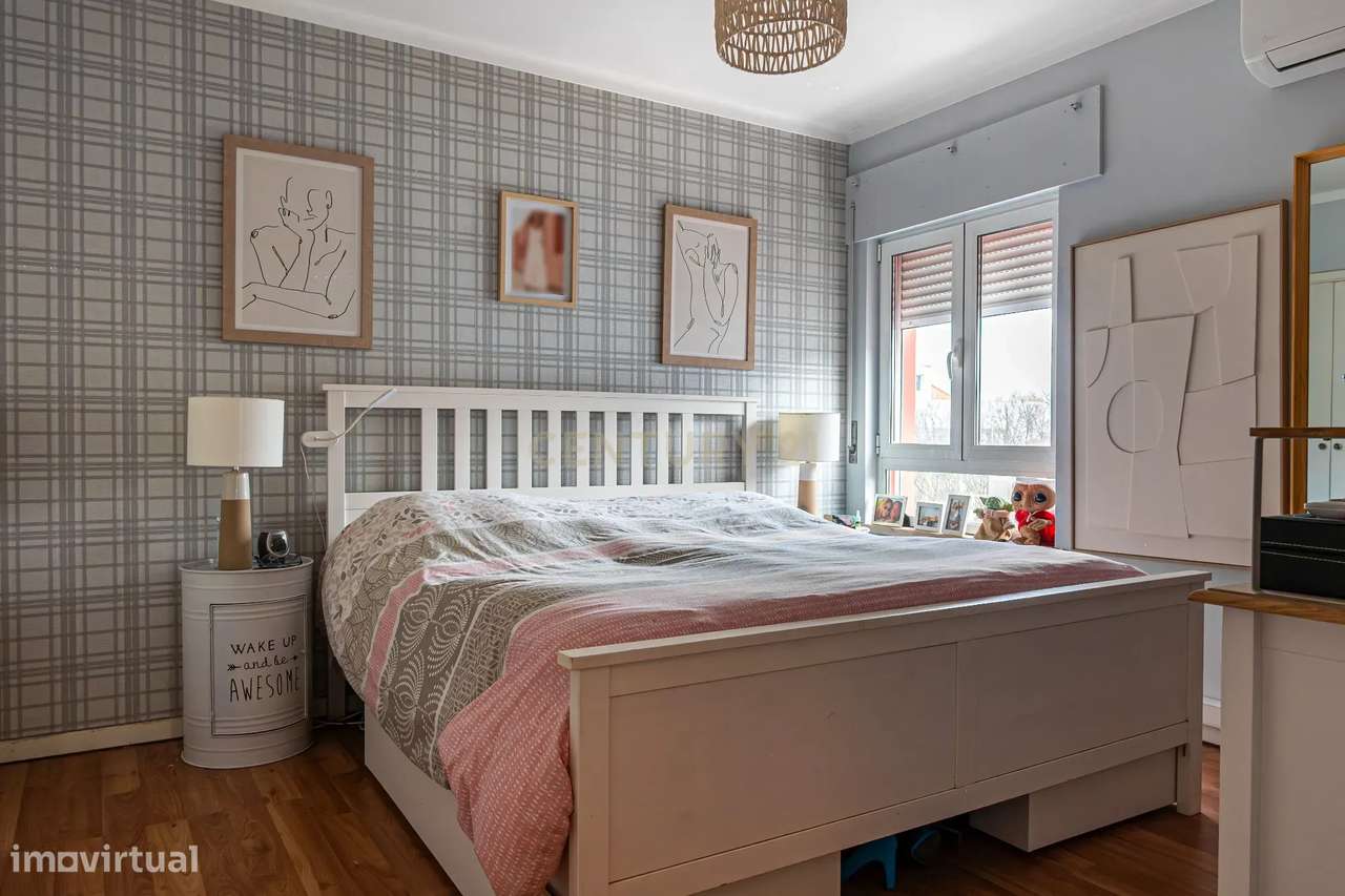 Apartamento T3 em Alfragide com Parqueamento-12