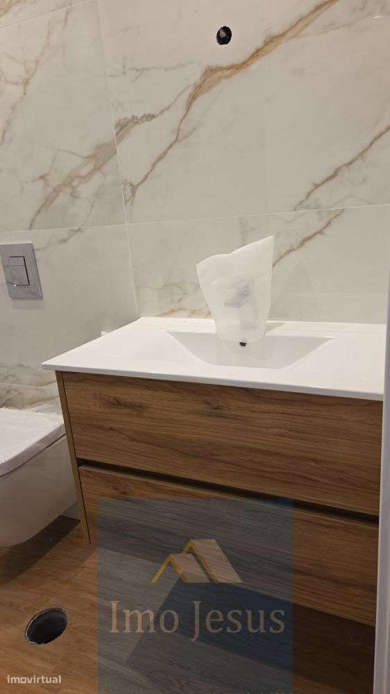 Moradia Terrêa 4 Frentes em Pedroso-12