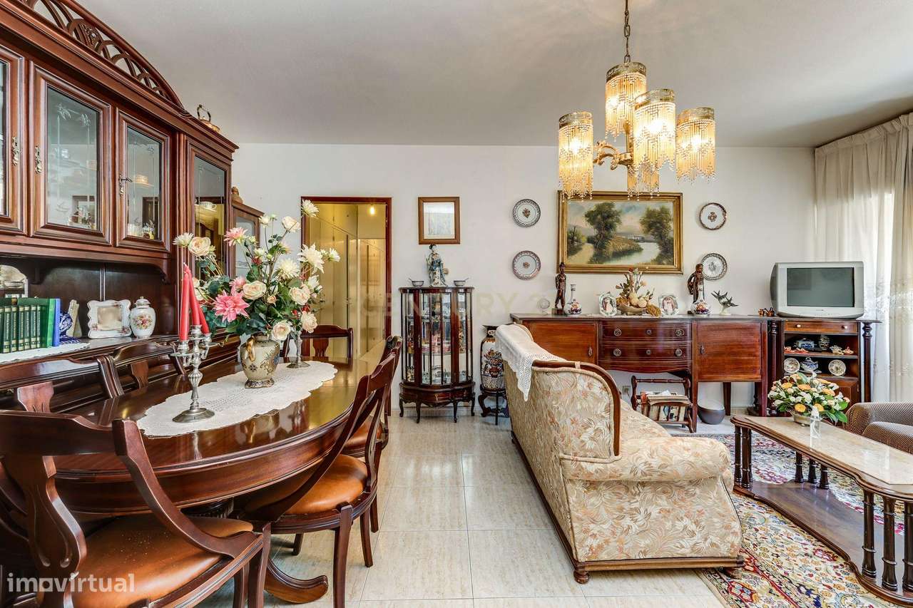 Apartamento T3 com Arrecadação, Onde Pode Criar o Seu Estilo de Vida-17