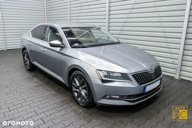 Skoda Superb 2.0 TDI Style DSG - 6