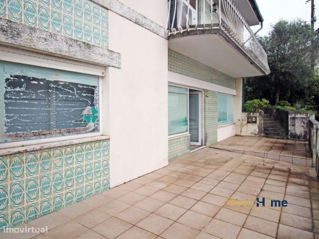 Moradia de 4 frentes em Perosinho-55