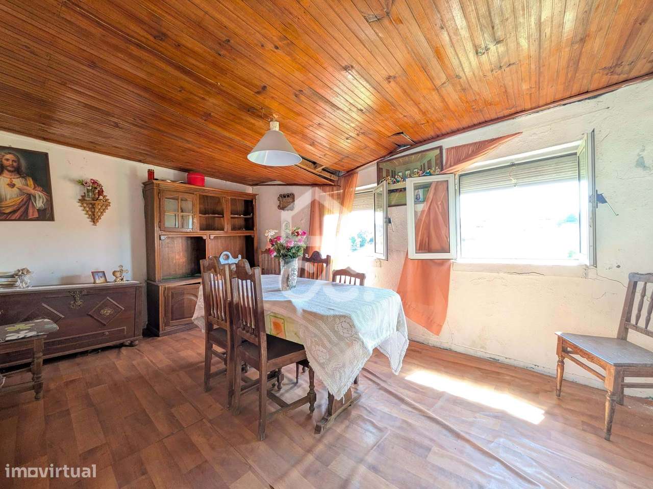 Oportunidade Única: Moradia para Restauro com Grande Potencial - Grande imagem: 2/52