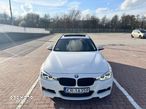 BMW Seria 3 320d DPF Touring - 15