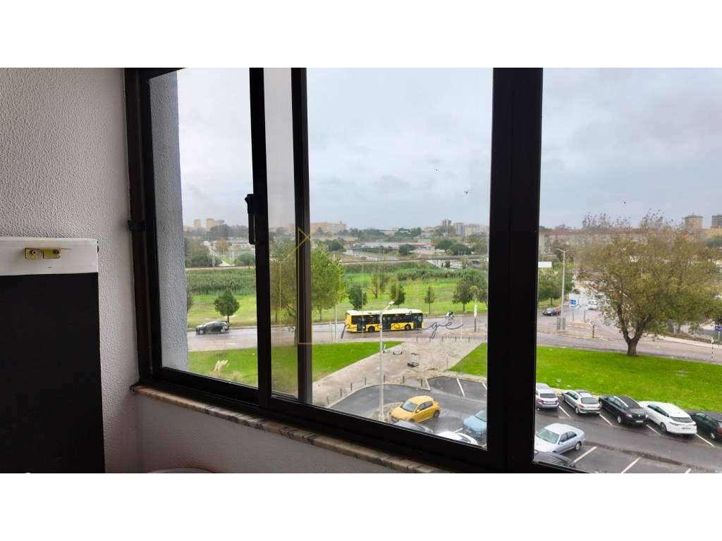 Apartamento T3 Urbanização LOIOS-36