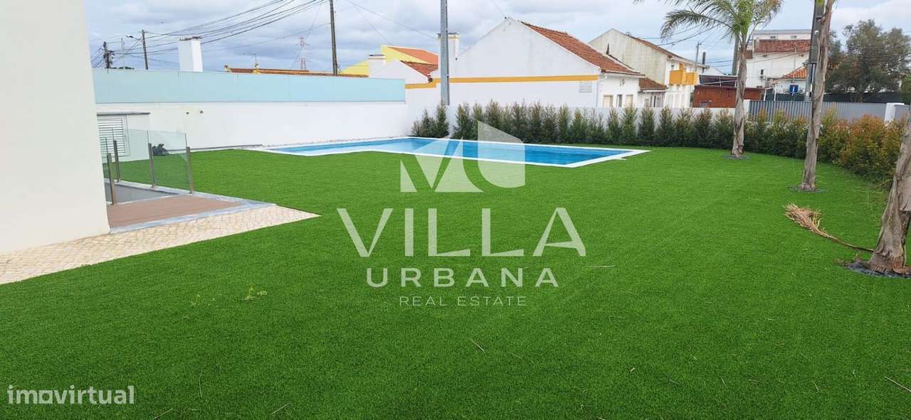 Moradia T3+1 no Centro da Charneca da Caparica - Grande imagem: 4/32