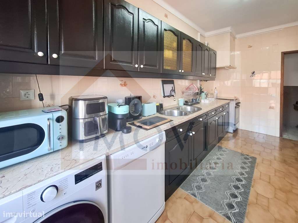 Apartamento T3 com terraço no Montijo (centro)-14