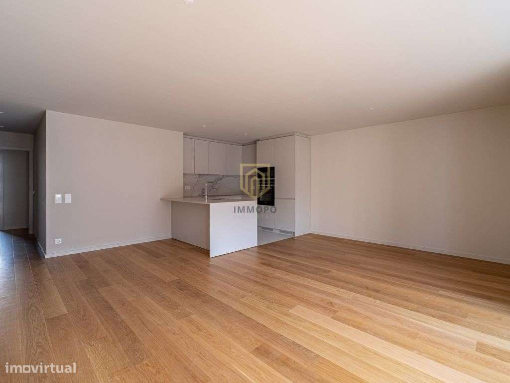 T3 Novo, varanda panorâmica com vistas de Rio e Mar! - Grande imagem: 2/22