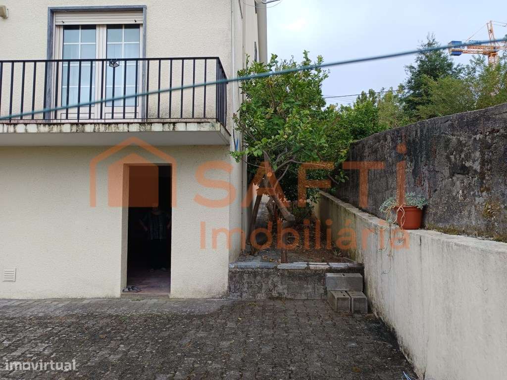 Excelente moradia T4, com cave, rés de chão, 1º andar e sótão. - Grande imagem: 4/30