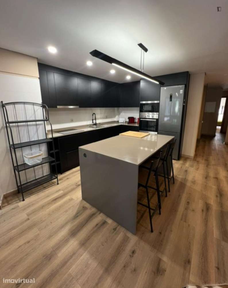 Apartamento com 2 quartos - localizado em São Vítor Braga - Grande imagem: 3/9