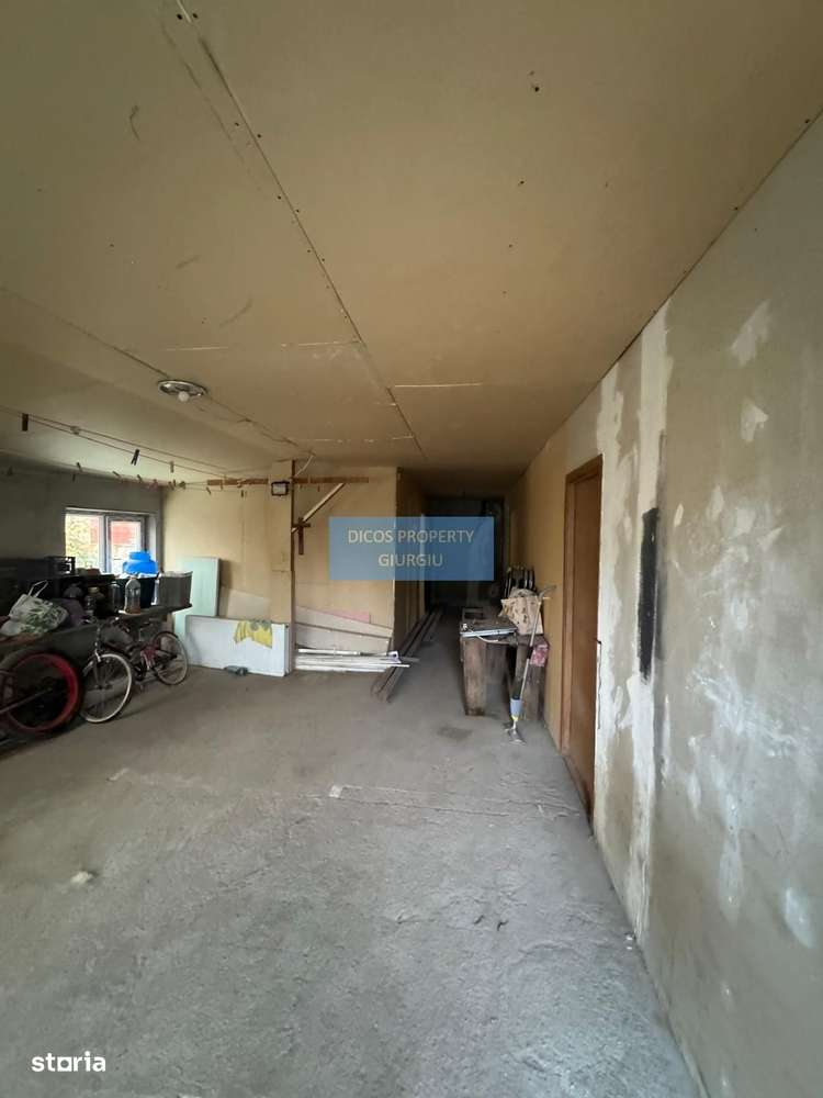 Casă P+M pe strada Tineretului-8