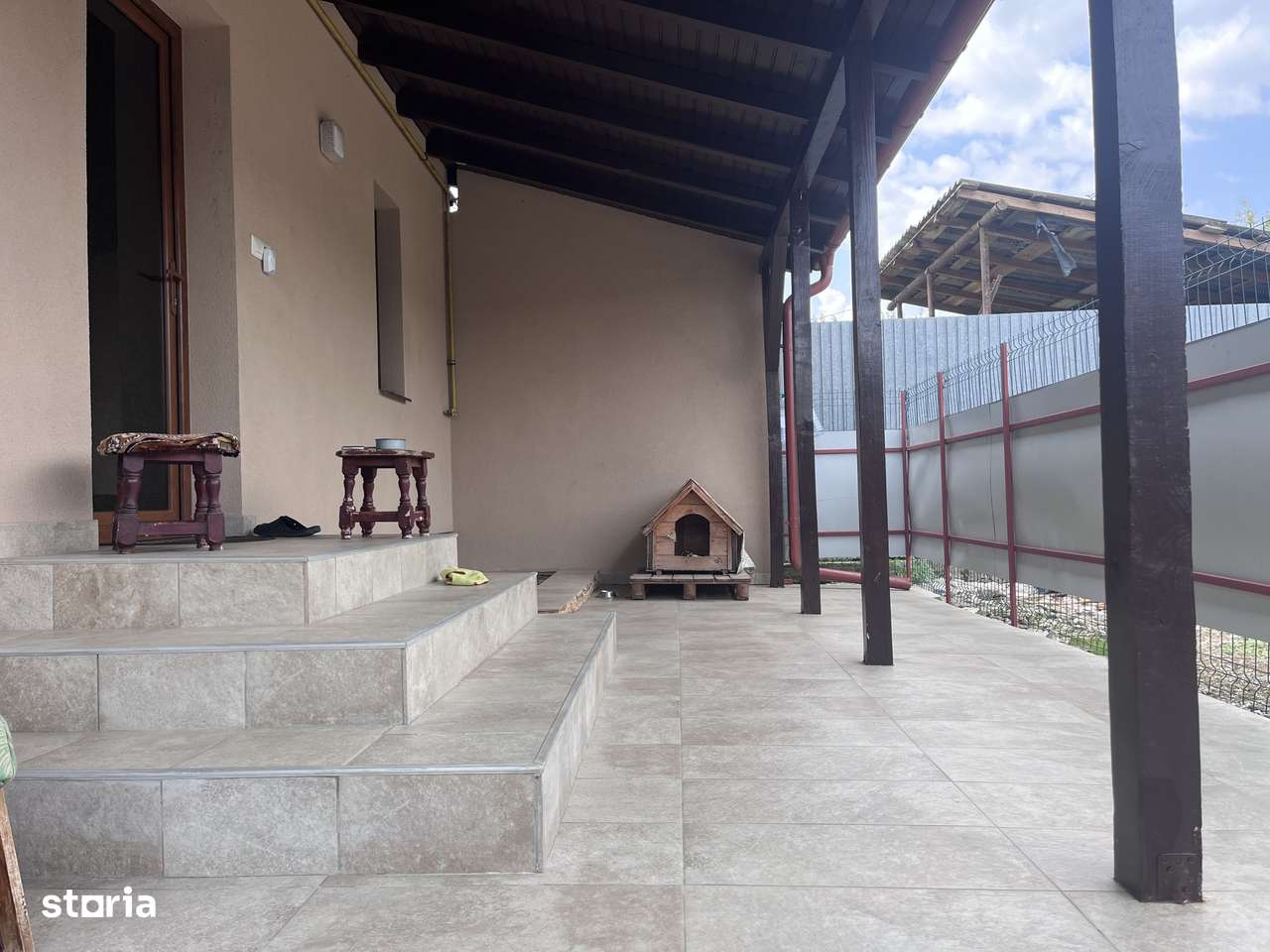 Casa de vânzare în Vulcana Pandele, la o distanță mica de oraș! - Imagine principală: 4/20