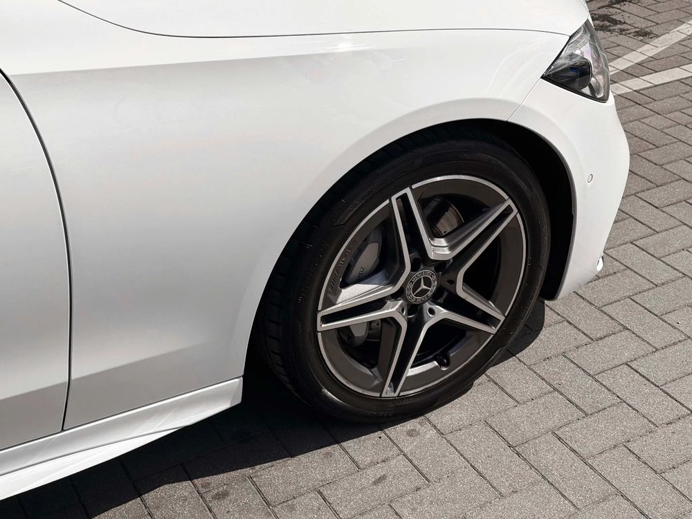 Mercedes-Benz Klasa-C 300 9G Tronic Amg Line 258 KM — zdjęcie 2